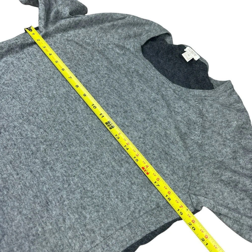 J.Crew Wool Blend Sweater Women’s Medium Gray Elbow‎ Patches Side Buttons Raglan